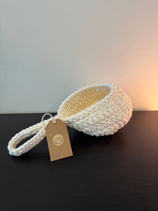 Handvirkad Hängkorg